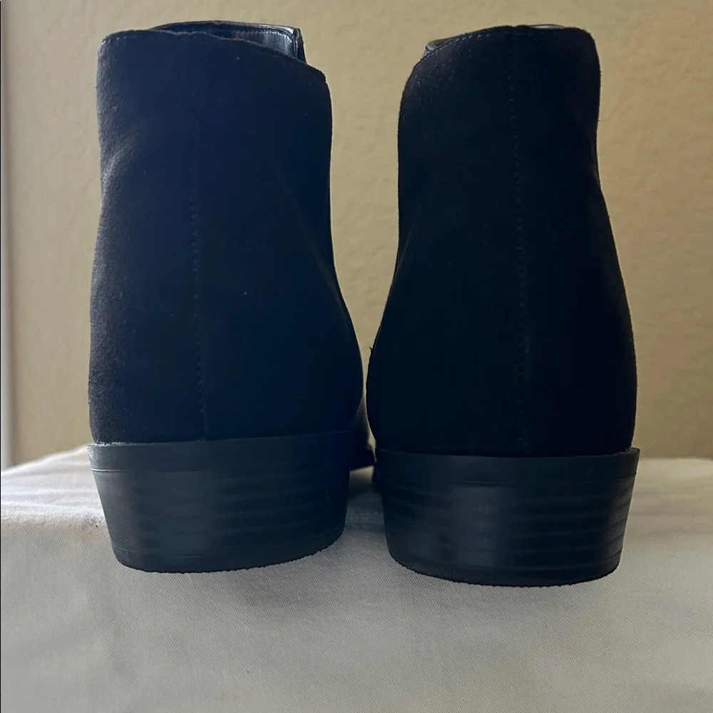 Liz Claiborne Classic Black Ankle Booties - Picture 7 of 9